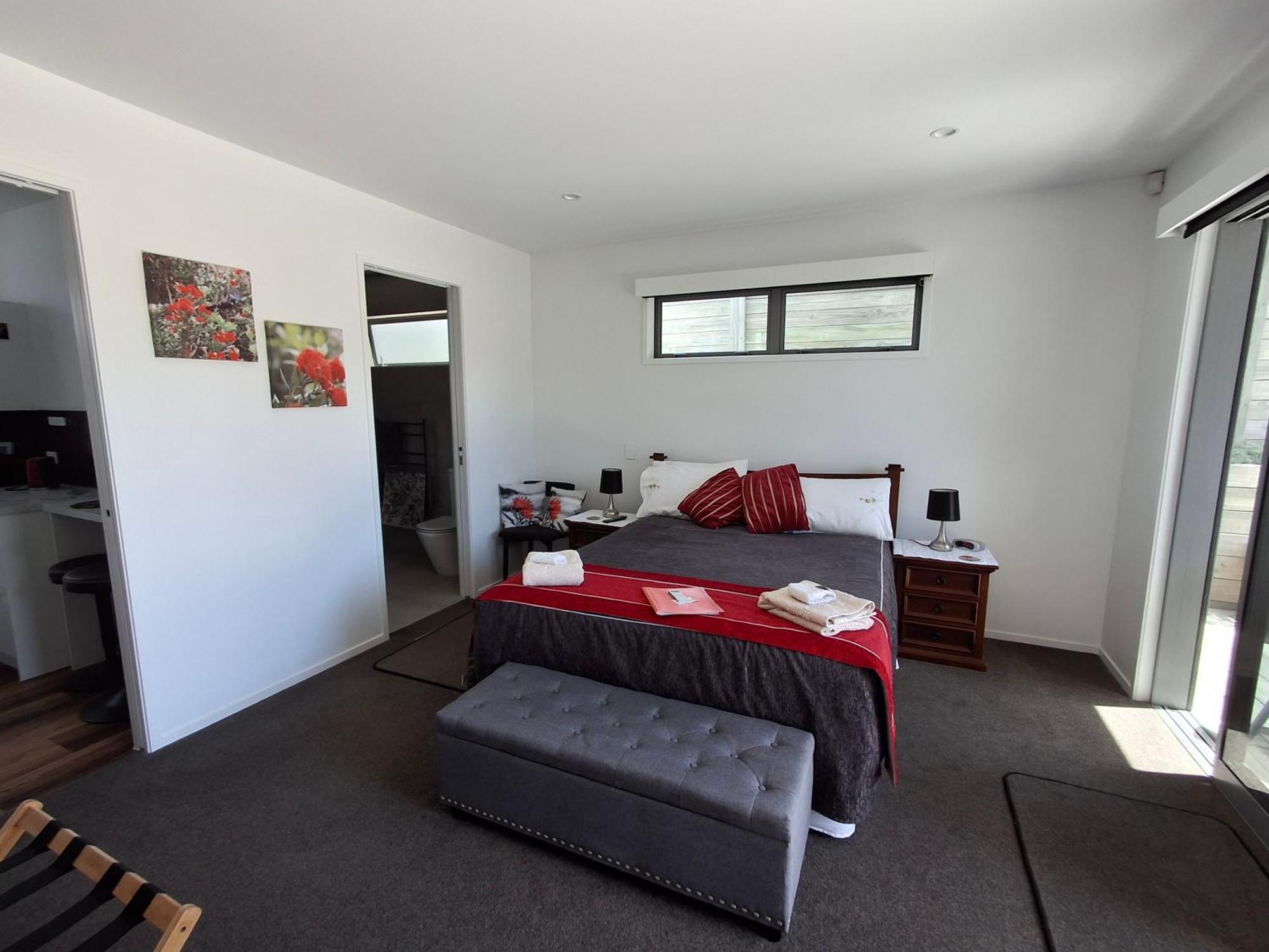 Papamoa Beach, Pohutukawa Deluxe Studio, On Hugoway Екстериор снимка